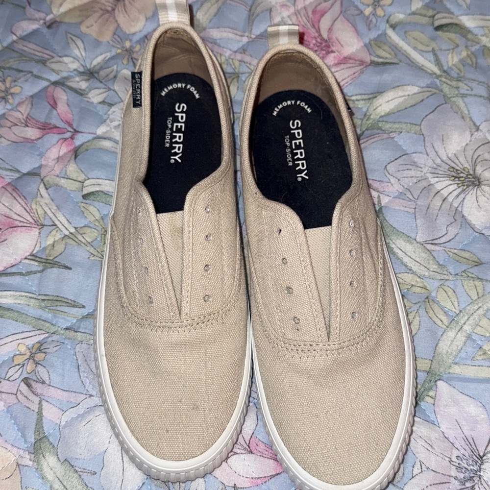Sperry Women's Tan Canvas Slip-On Flats Size 9